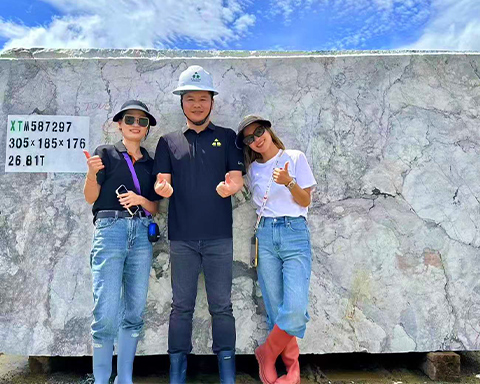 STONELINK signe comme agent exclusif asiatique pour la série Four Seasons Sakura Marble
